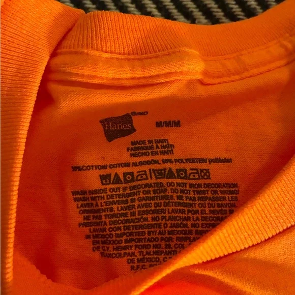 Hanes Orange Short Sleeve T Shirts NEW + Many Sizes - Picture 3 of 3